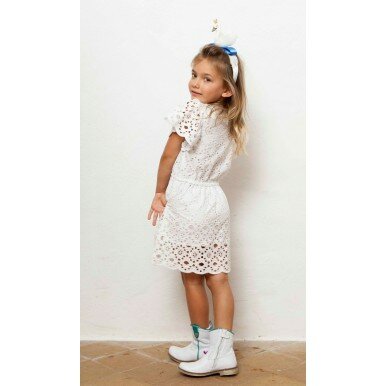 Suknelė trumpomis rankovytėmis "Ažūrinės gėlės", balta